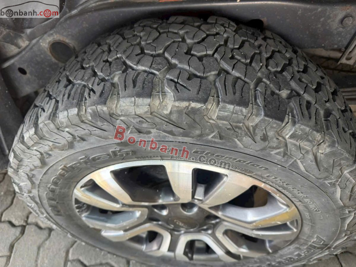 Bán ô tô Ford Ranger Wildtrak 3.2L 4x4 AT - 2016 - xe cũ