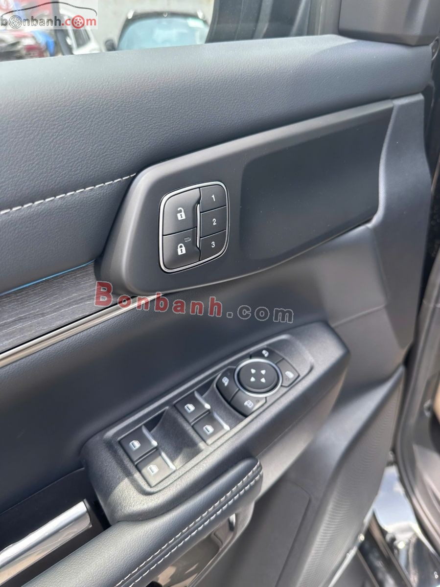Bán ô tô Ford Everest Platinum+ 2.3L 4x4 AT - 2026 - xe mới