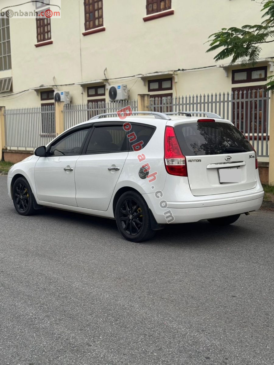 Bán ô tô Hyundai i30 CW 1.6 AT - 2011 - xe cũ