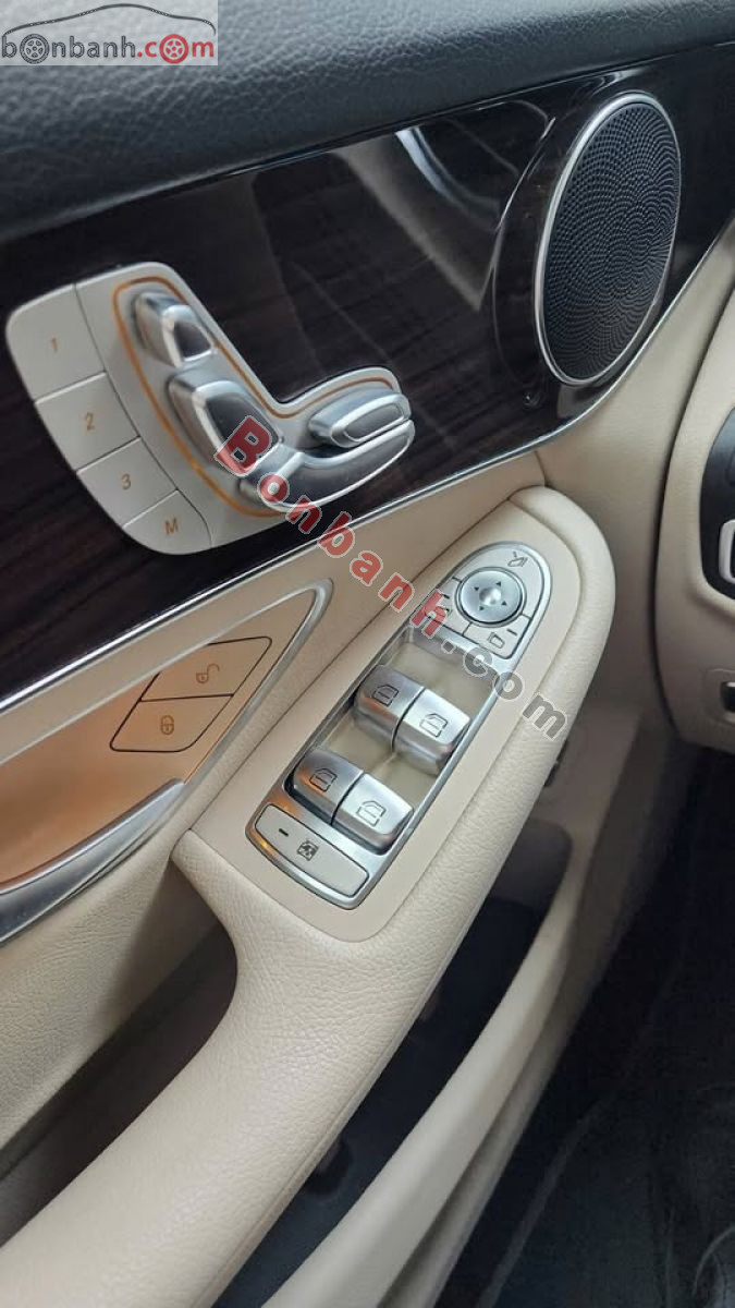 Bán ô tô Mercedes Benz GLC 200 - 2021 - xe cũ
