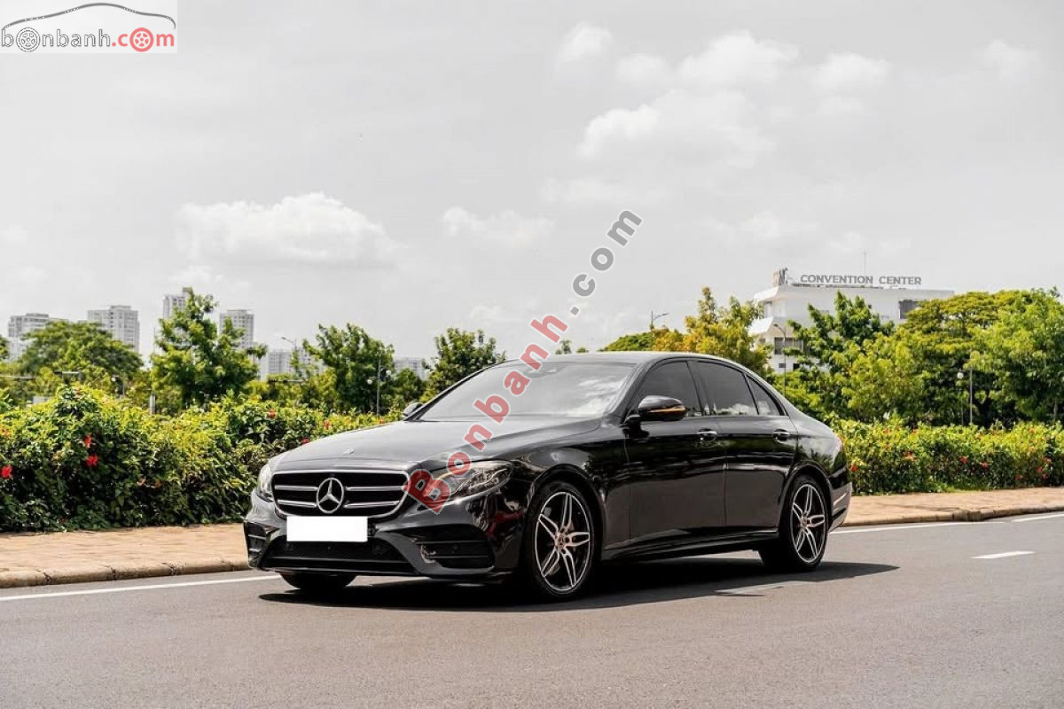 Bán ô tô Mercedes Benz E class E300 AMG - 2019 - xe cũ