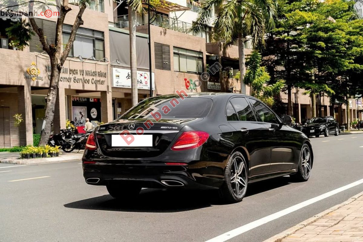 Bán ô tô Mercedes Benz E class E300 AMG - 2019 - xe cũ
