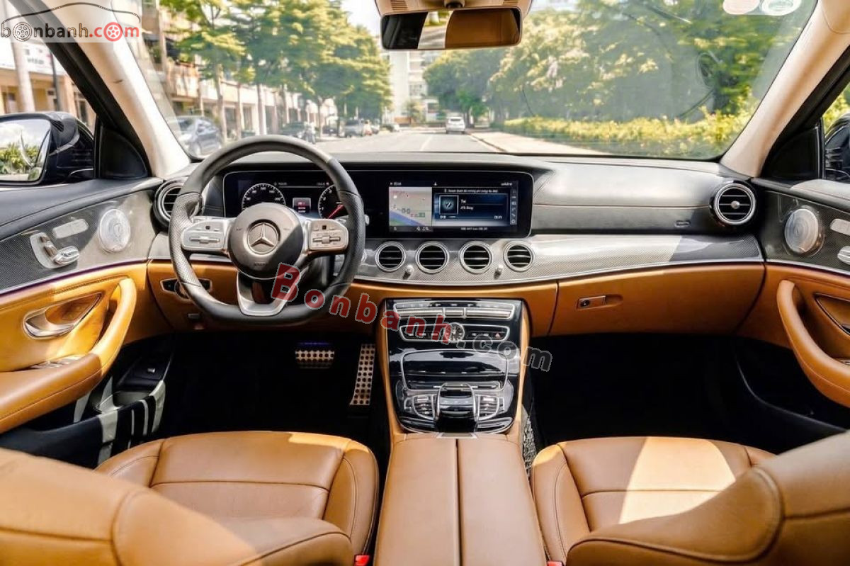 Bán ô tô Mercedes Benz E class E300 AMG - 2019 - xe cũ