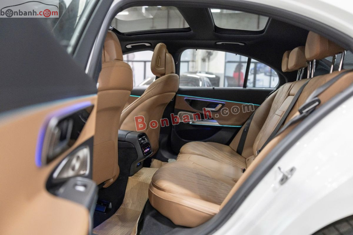 Bán ô tô Mercedes Benz E class E300 AMG - 2026 - xe mới