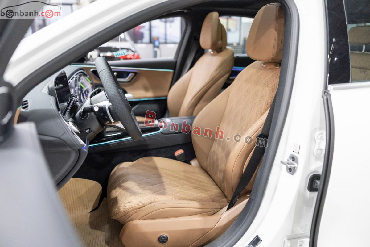 Bán ô tô Mercedes Benz E class E300 AMG - 2026 - xe mới