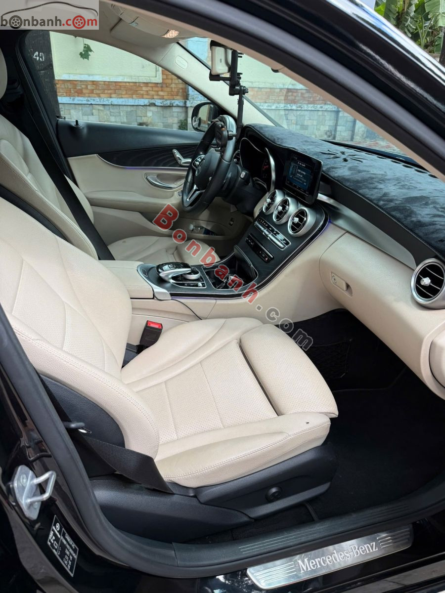 Bán ô tô Mercedes Benz C class C200 - 2018 - xe cũ