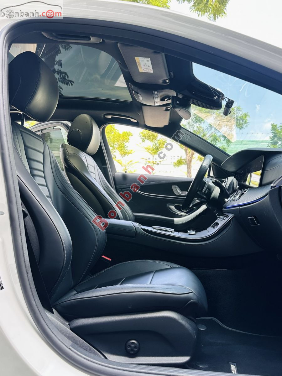 Bán ô tô Mercedes Benz E class E300 AMG - 2022 - xe cũ