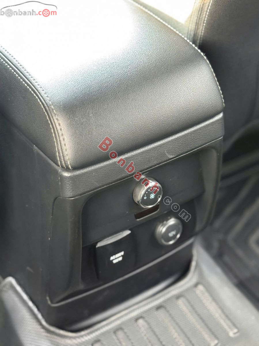 Bán ô tô Ford Everest Titanium 2.0L 4x2 AT - 2019 - xe cũ