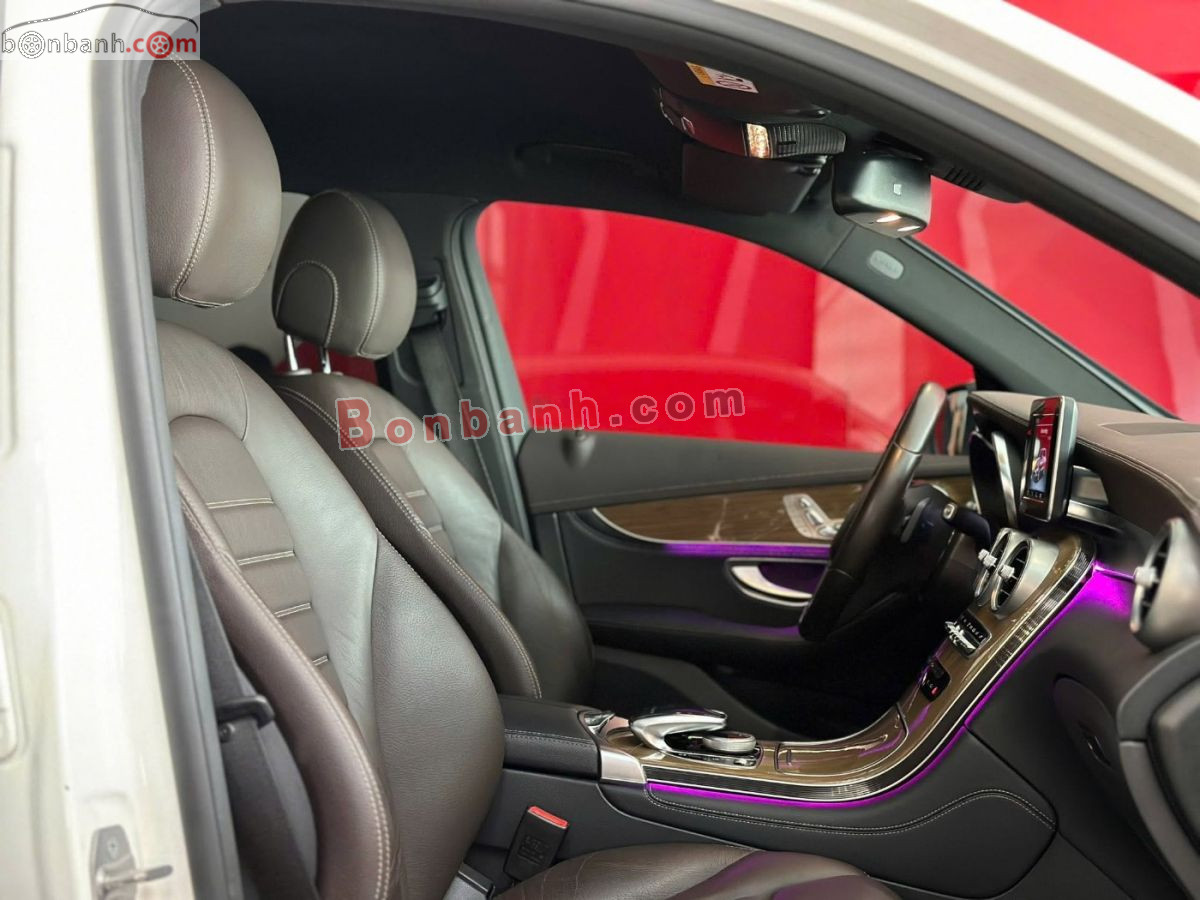 Bán ô tô Mercedes Benz GLC 250 4Matic - 2018 - xe cũ