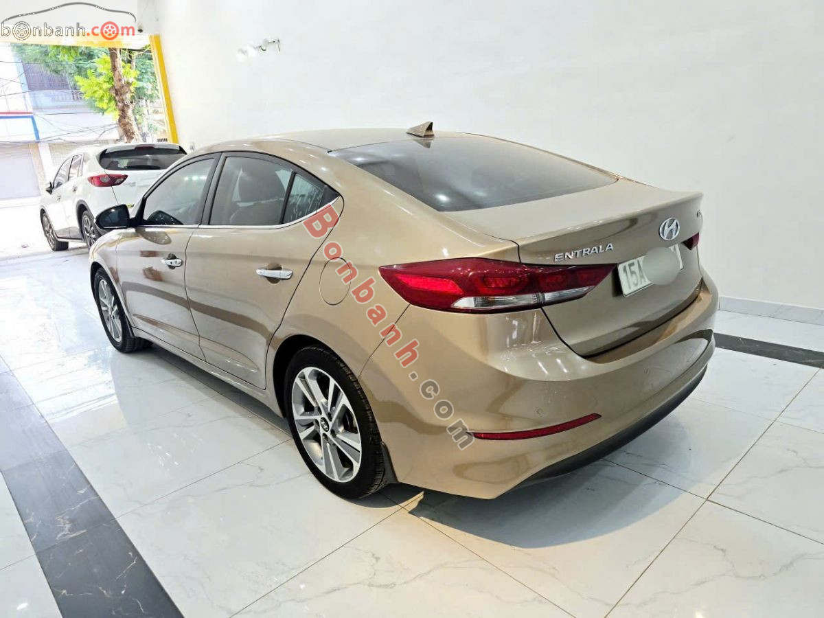 Bán ô tô Hyundai Elantra 2.0 AT - 2017 - xe cũ
