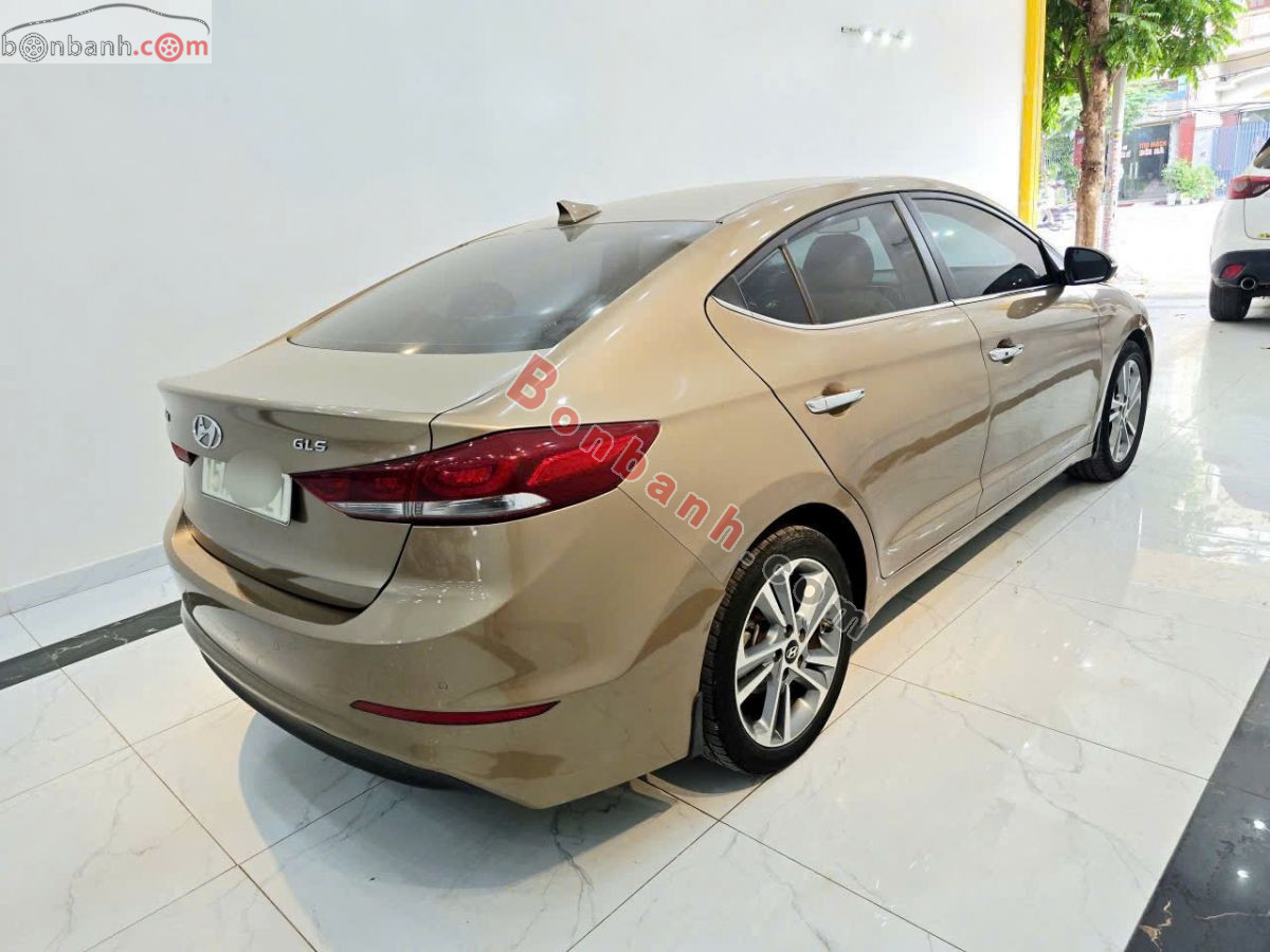 Bán ô tô Hyundai Elantra 2.0 AT - 2017 - xe cũ