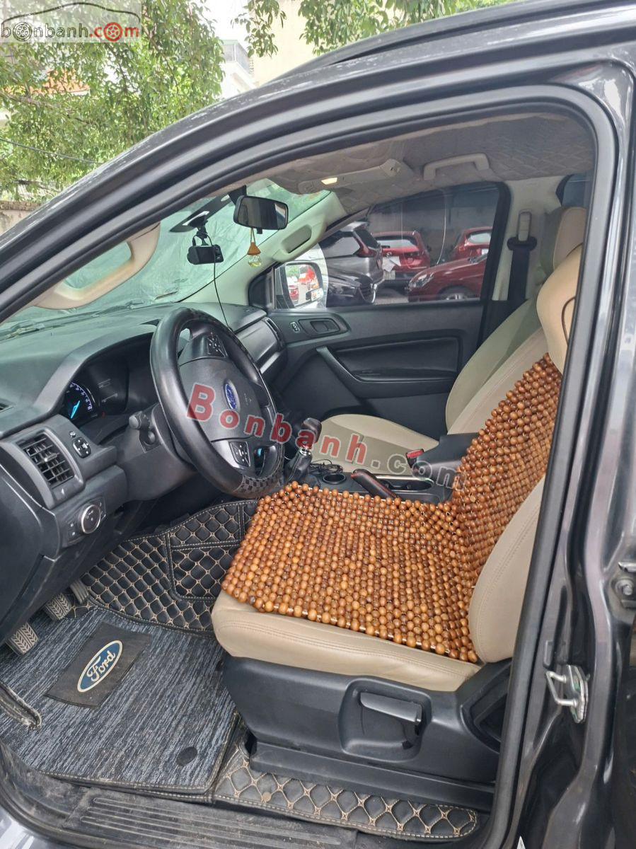 Bán ô tô Ford Everest Ambiente 2.2L 4x4 MT - 2018 - xe cũ