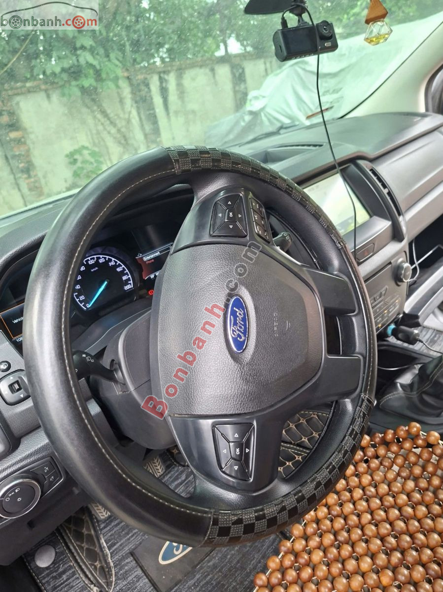 Bán ô tô Ford Everest Ambiente 2.2L 4x4 MT - 2018 - xe cũ
