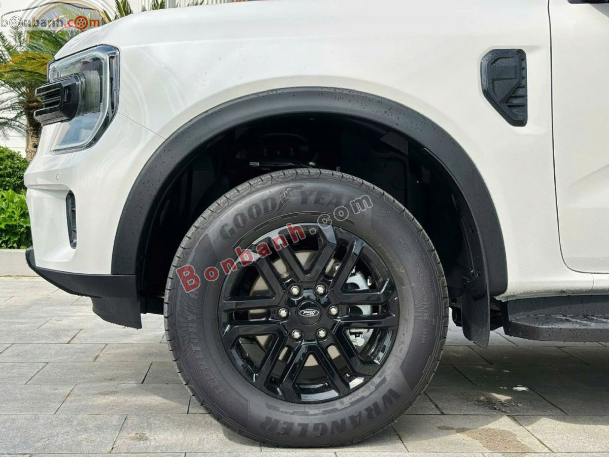 Bán ô tô Ford Everest Active 2.0L 4x2 AT - 2026 - xe mới