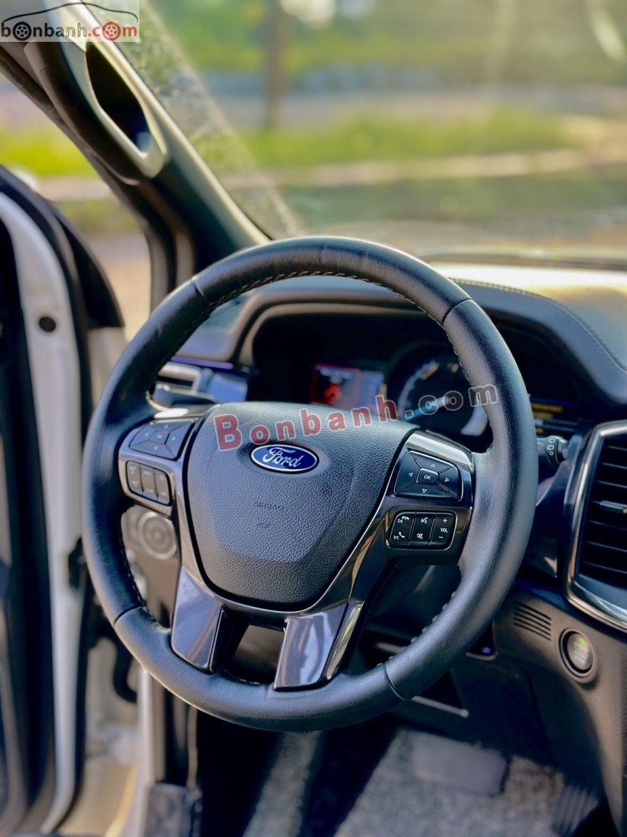 Bán ô tô Ford Everest Titanium 2.0L 4x2 AT - 2020 - xe cũ