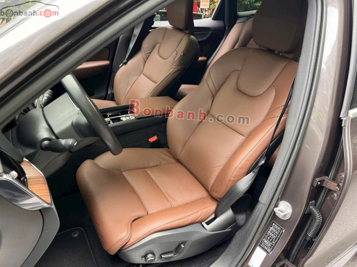 Bán ô tô Volvo XC60 Recharge T8 AWD - 2022 - xe cũ
