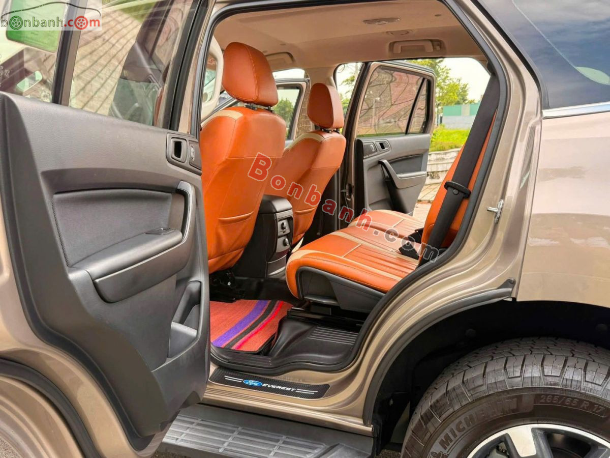 Bán ô tô Ford Everest Ambiente 2.0 4x2 AT - 2019 - xe cũ