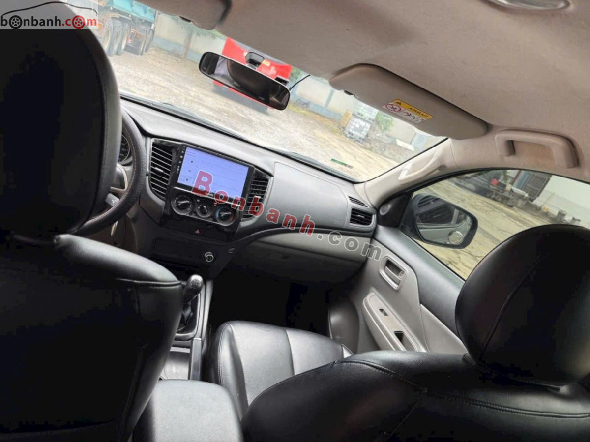 Bán ô tô Mitsubishi Triton 4x2 MT - 2019 - xe cũ