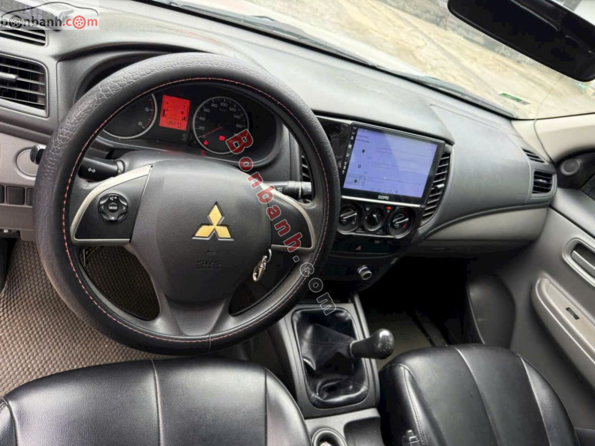 Bán ô tô Mitsubishi Triton 4x2 MT - 2019 - xe cũ
