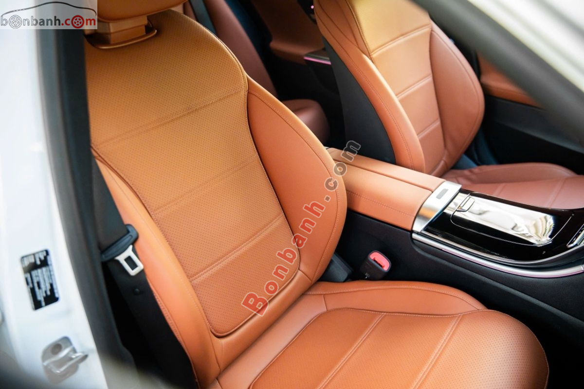 Bán ô tô Mercedes Benz C class C200 Avantgarde - 2025 - xe cũ