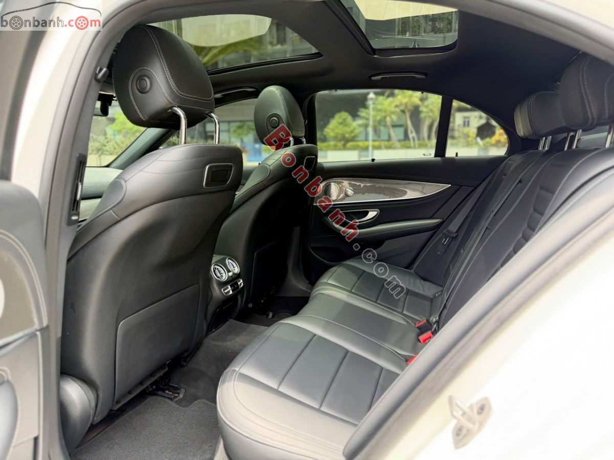 Bán ô tô Mercedes Benz E class E300 AMG - 2020 - xe cũ