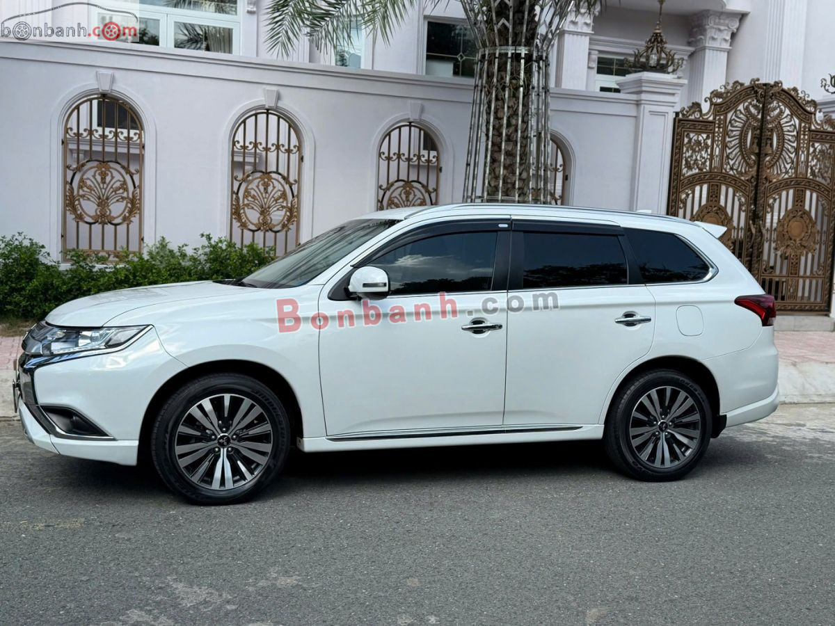 Bán ô tô Mitsubishi Outlander 2.0 CVT - 2023 - xe cũ