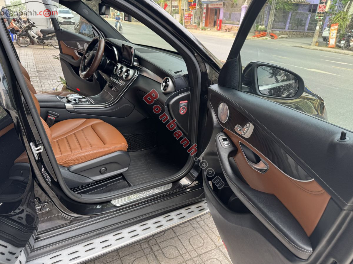 Bán ô tô Mercedes Benz GLC 300 4Matic - 2018 - xe cũ