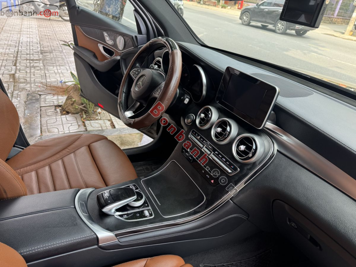 Bán ô tô Mercedes Benz GLC 300 4Matic - 2018 - xe cũ