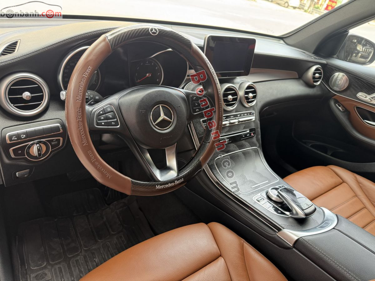 Bán ô tô Mercedes Benz GLC 300 4Matic - 2018 - xe cũ