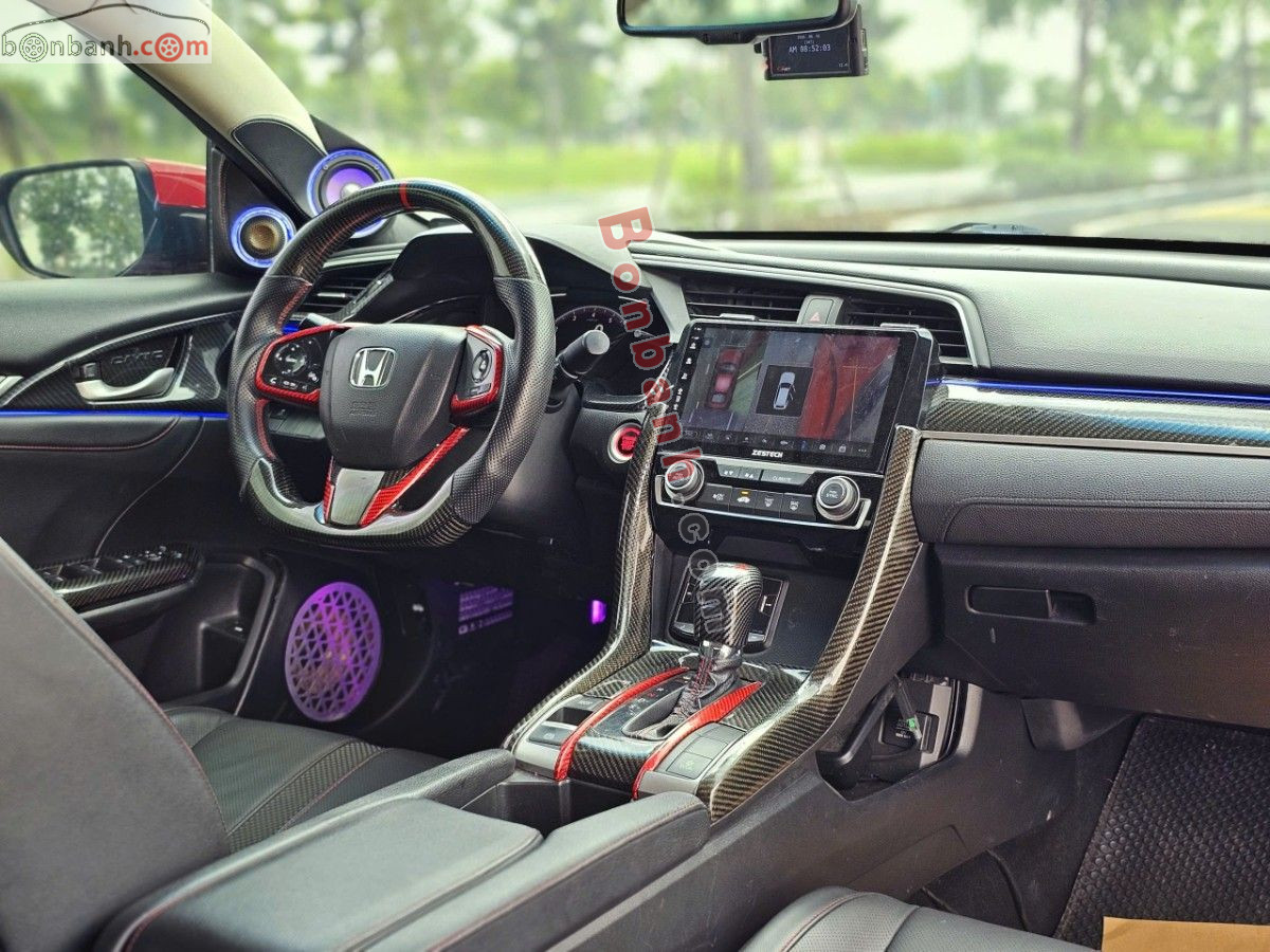Bán ô tô Honda Civic RS 1.5 AT - 2019 - xe cũ