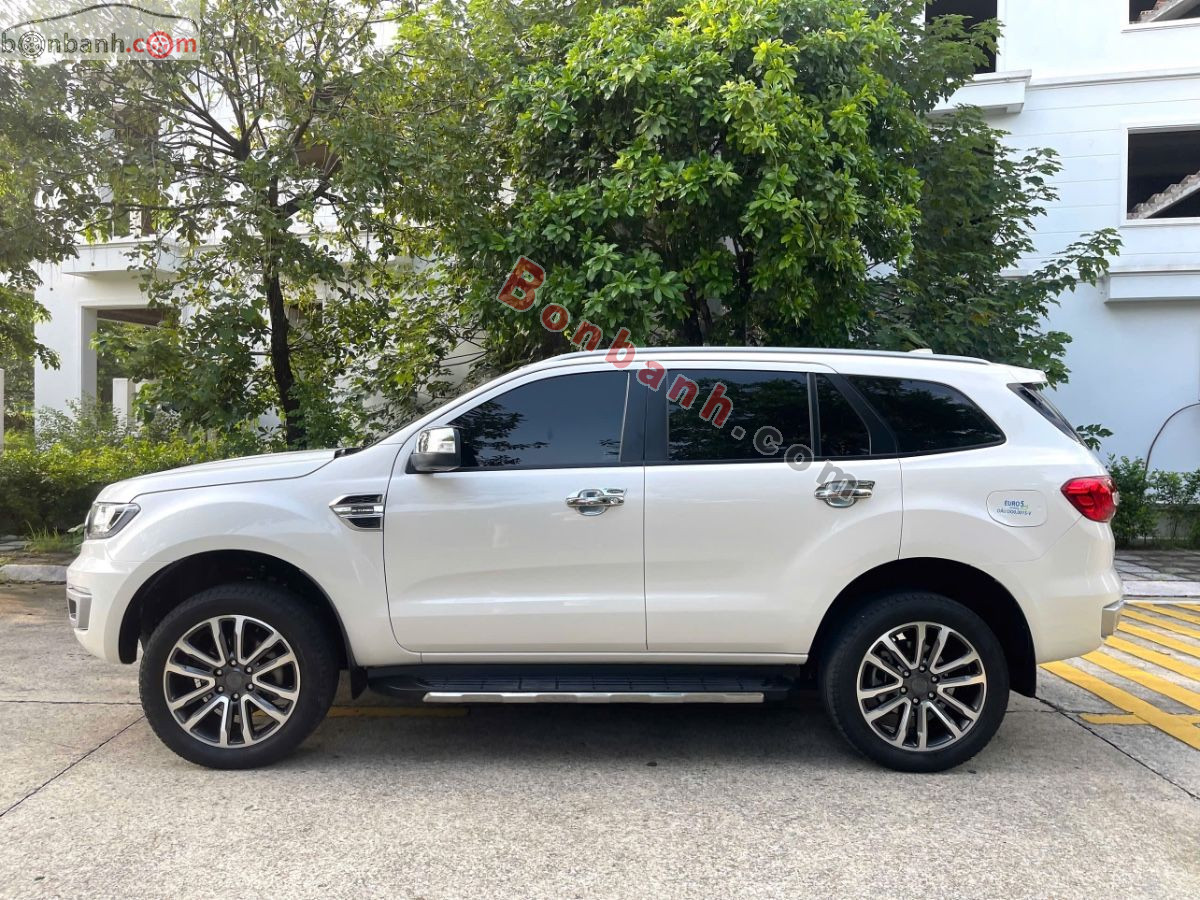 Bán ô tô Ford Everest Titanium 2.0L 4x2 AT - 2022 - xe cũ