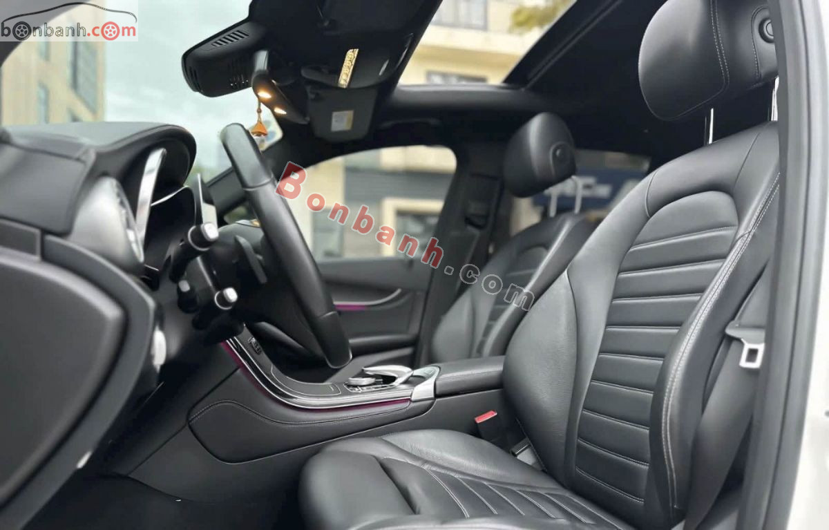 Bán ô tô Mercedes Benz GLC 300 4Matic - 2018 - xe cũ