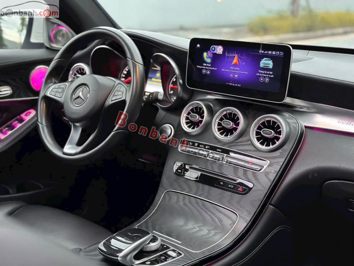 Bán ô tô Mercedes Benz GLC 300 4Matic - 2018 - xe cũ