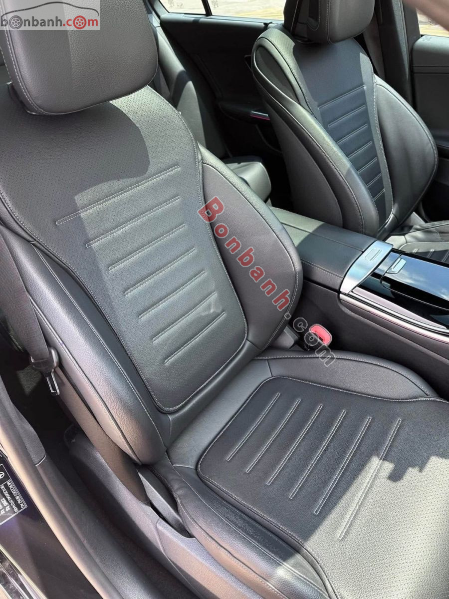 Bán ô tô Mercedes Benz C class C300 AMG - 2021 - xe cũ