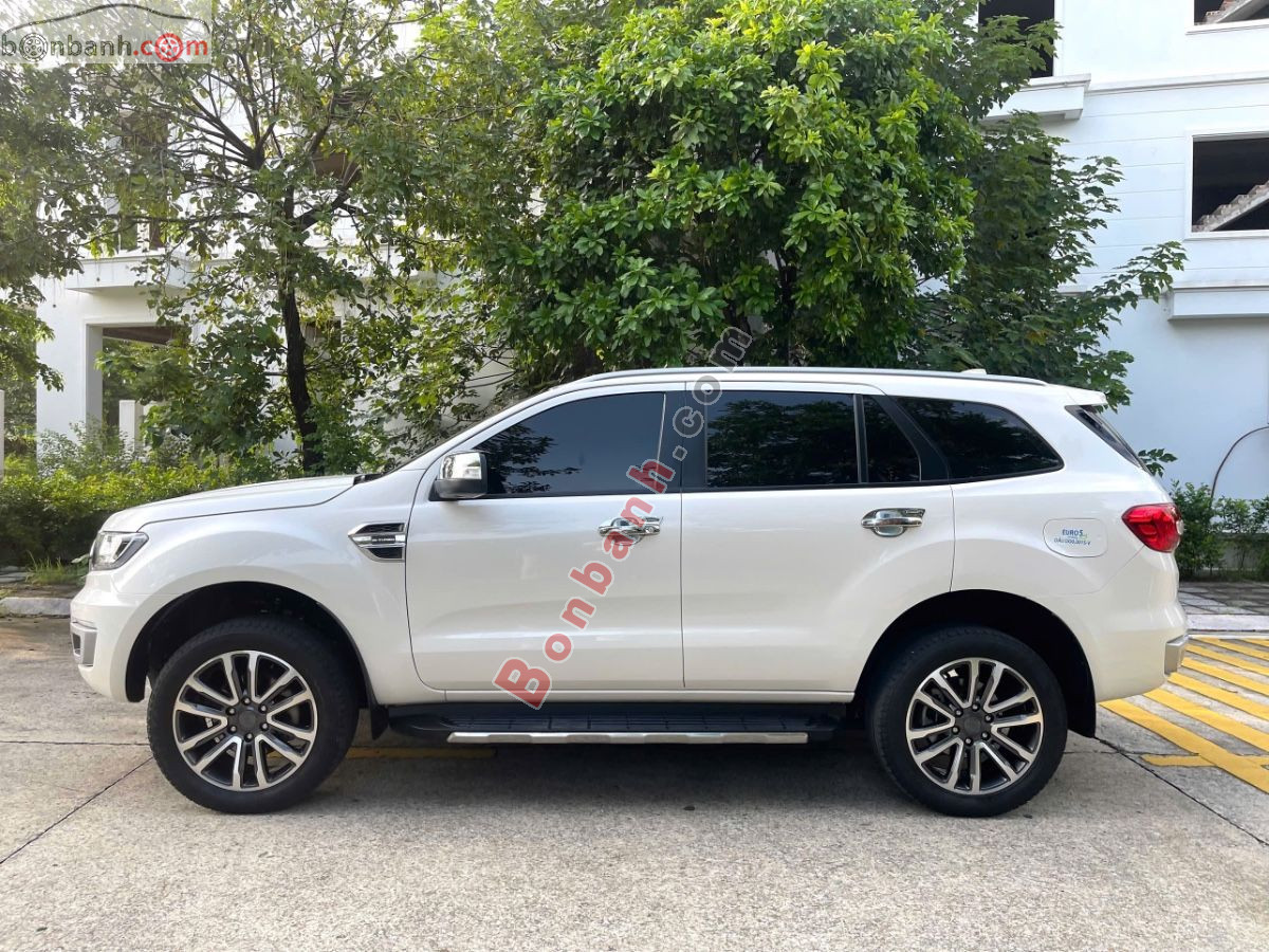Bán ô tô Ford Everest Titanium 2.0L 4x2 AT - 2022 - xe cũ