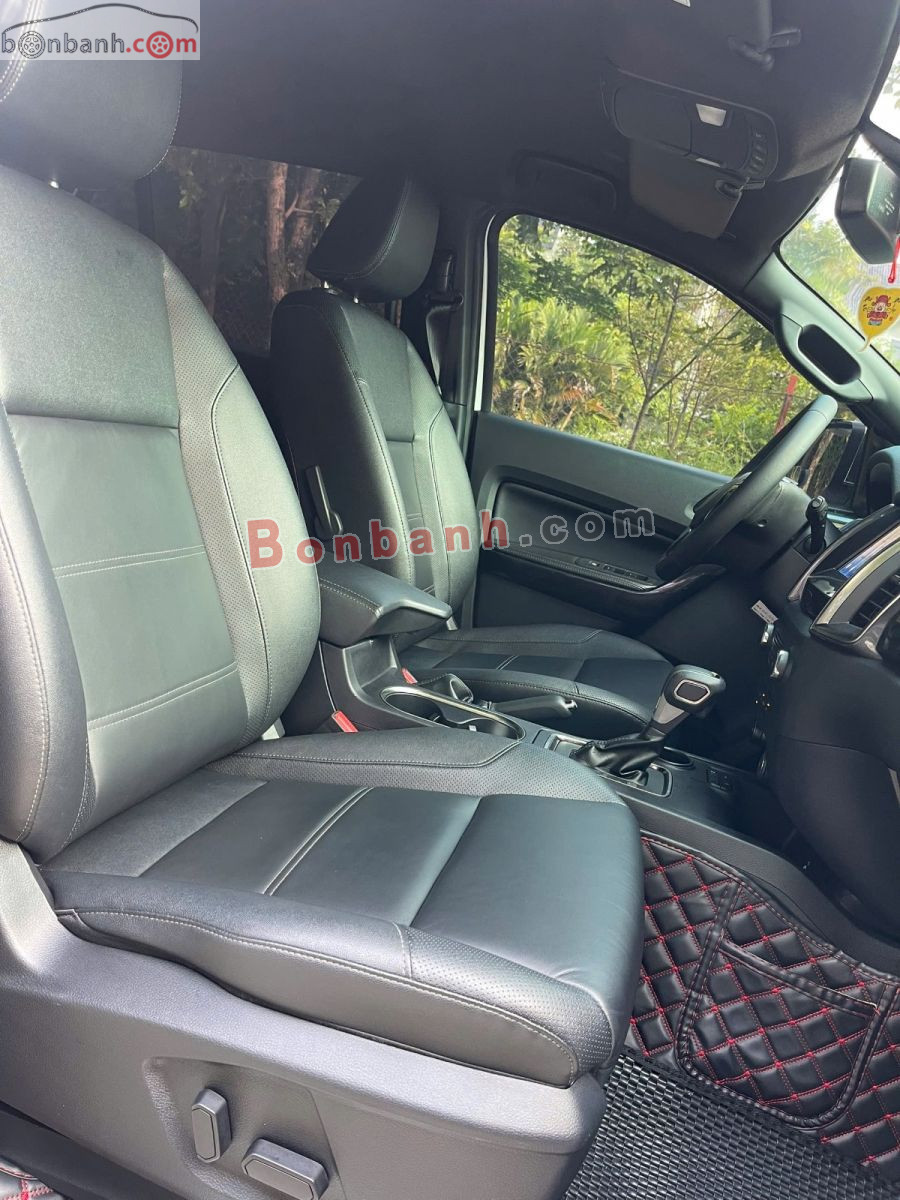 Bán ô tô Ford Everest Titanium 2.0L 4x2 AT - 2022 - xe cũ
