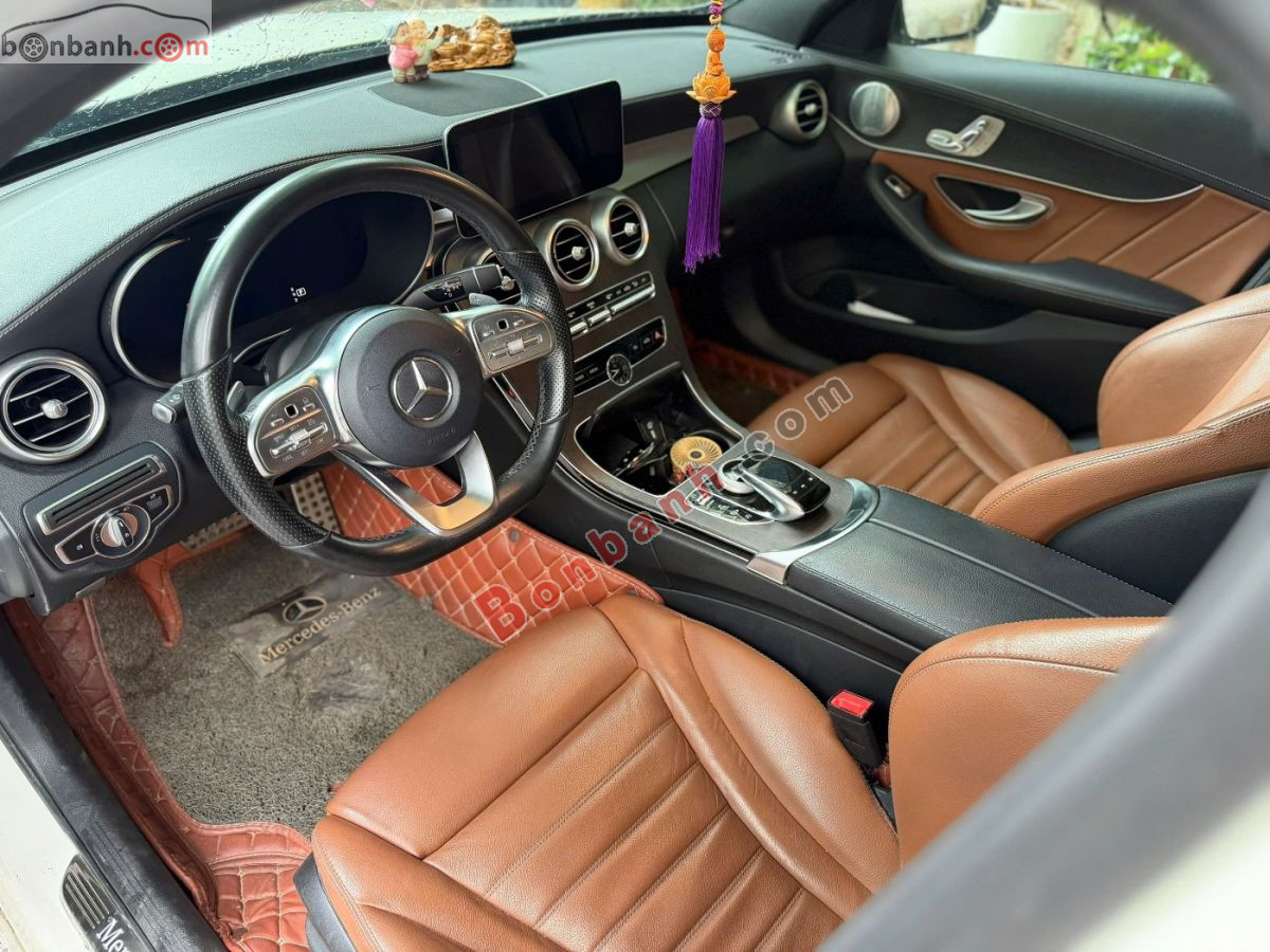 Bán ô tô Mercedes Benz C class C300 AMG - 2019 - xe cũ