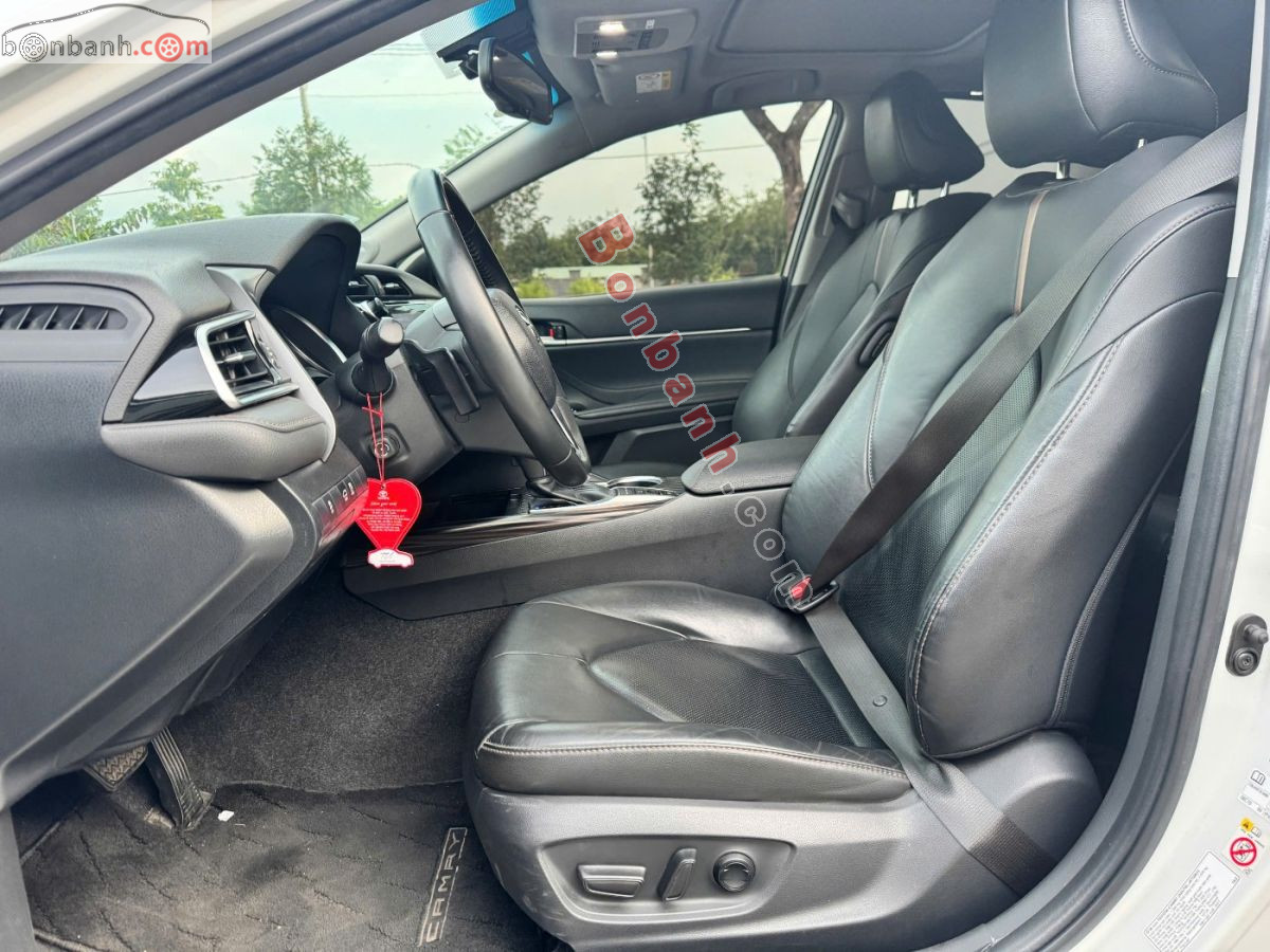 Bán ô tô Toyota Camry 2.5Q - 2021 - xe cũ