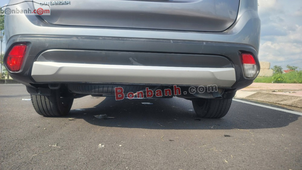 Bán ô tô Mitsubishi Outlander 2.0 CVT - 2019 - xe cũ