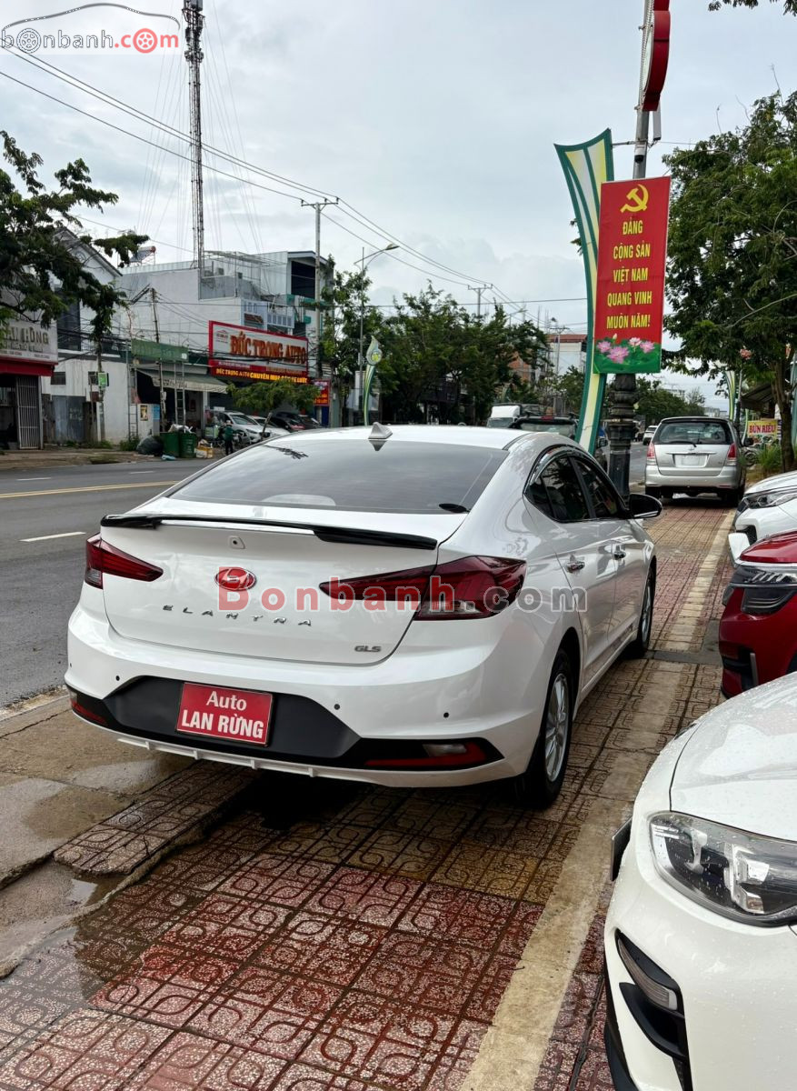 Bán ô tô Hyundai Elantra 1.6 MT - 2019 - xe cũ