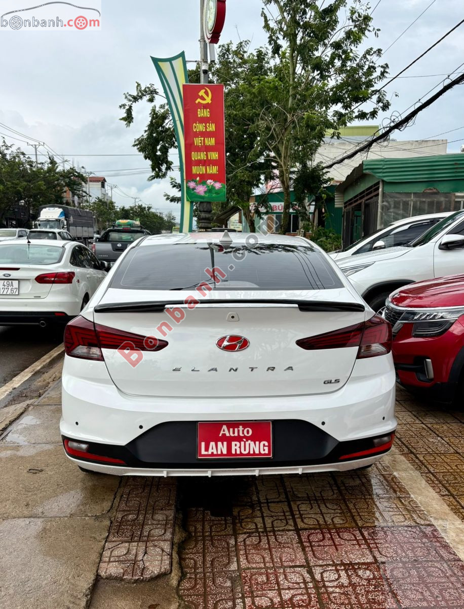 Bán ô tô Hyundai Elantra 1.6 MT - 2019 - xe cũ