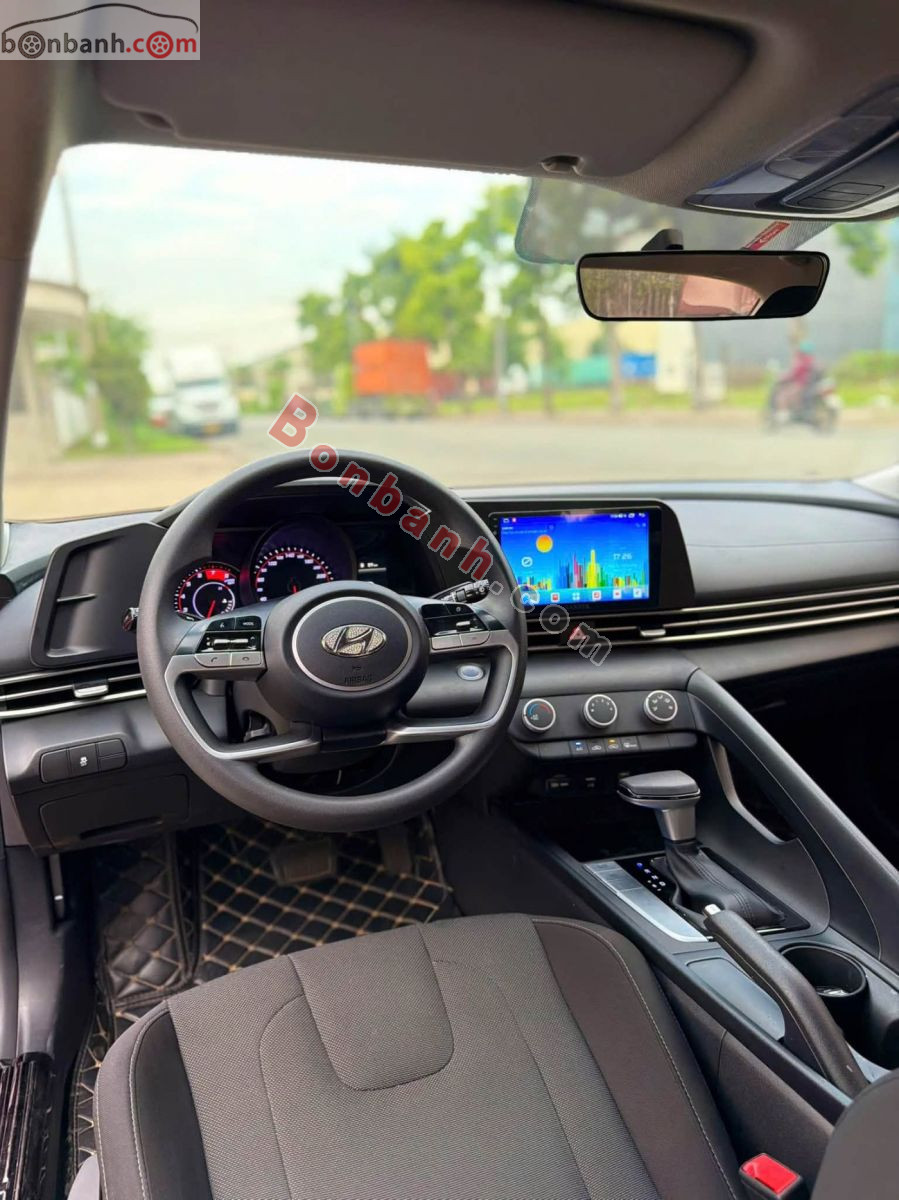 Bán ô tô Hyundai Elantra 1.6 AT Tiêu chuẩn - 2022 - xe cũ