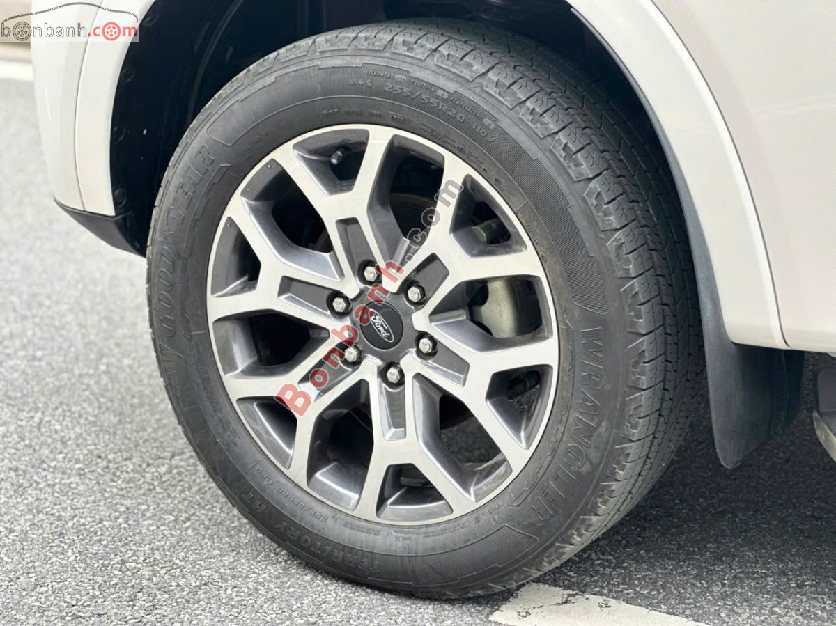 Bán ô tô Ford Everest Titanium 2.0L 4x2 AT - 2023 - xe cũ