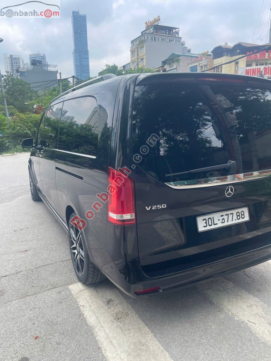 Bán ô tô Mercedes Benz V class V250 AMG - 2023 - xe cũ