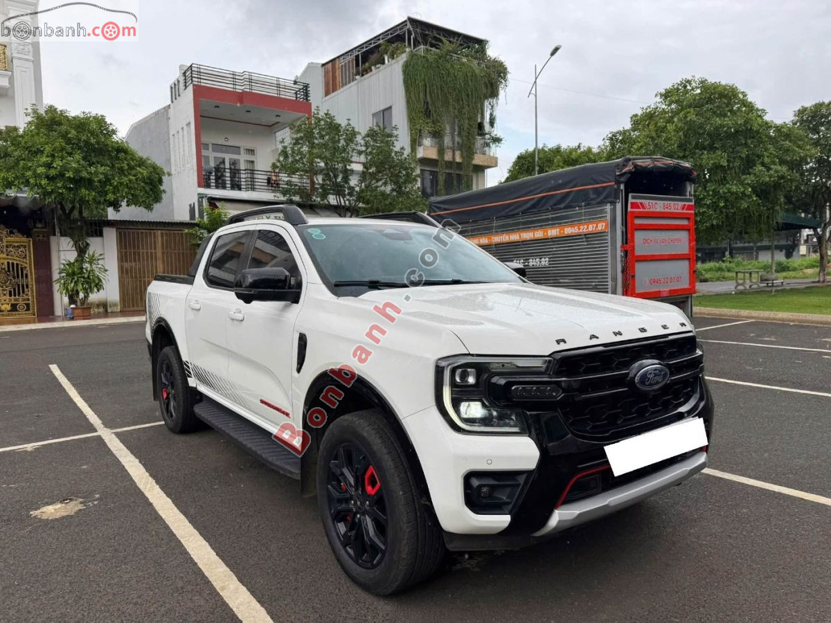 Bán ô tô Ford Ranger Stormtrak 2.0L 4x4 AT - 2024 - xe cũ