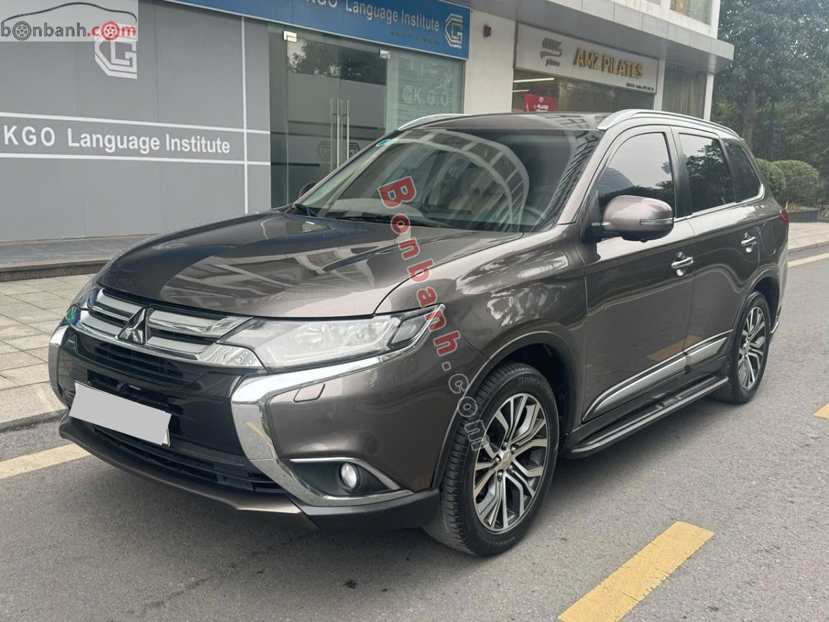 Bán ô tô Mitsubishi Outlander 2.0 CVT Premium - 2018 - xe cũ