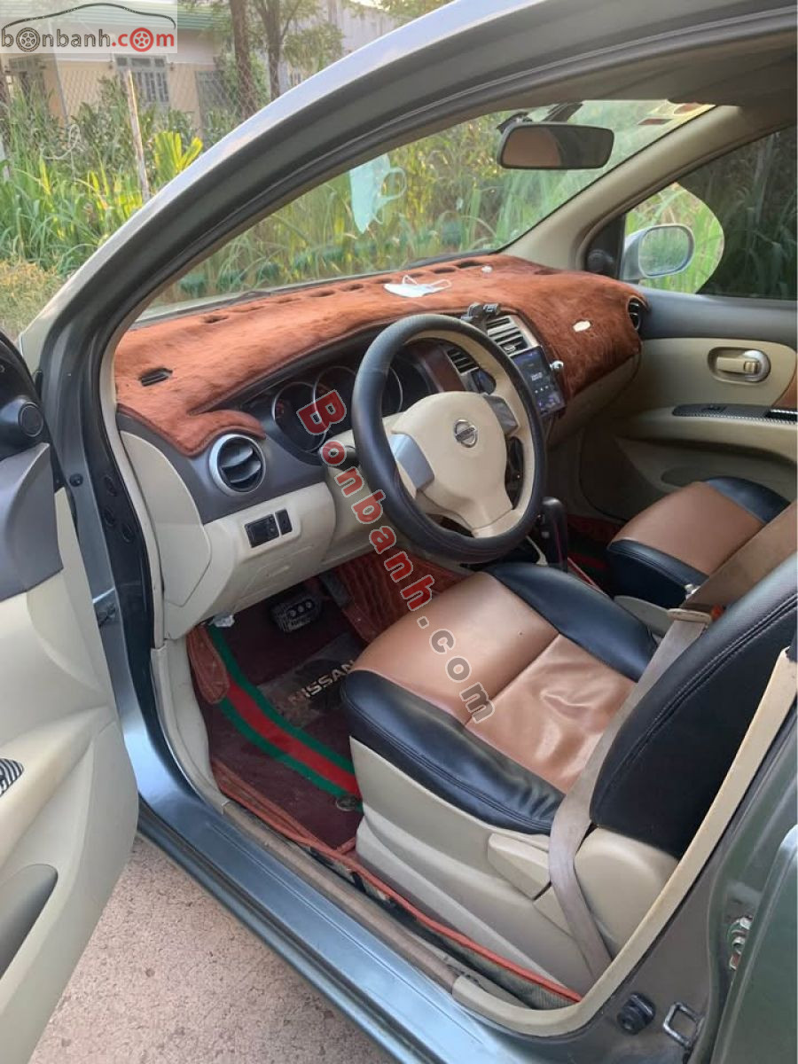 Bán ô tô Nissan Grand livina 1.8 AT - 2010 - xe cũ