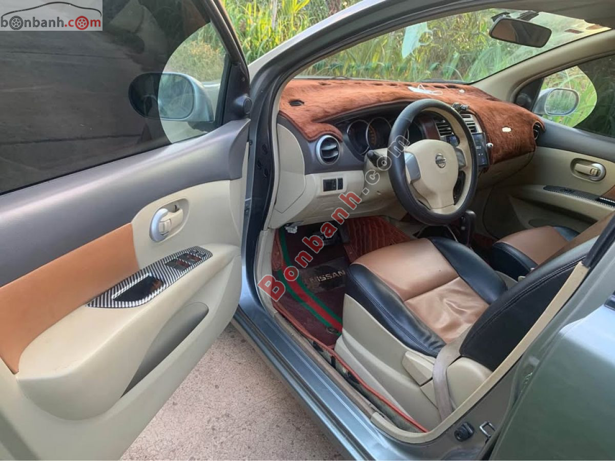 Bán ô tô Nissan Grand livina 1.8 AT - 2010 - xe cũ