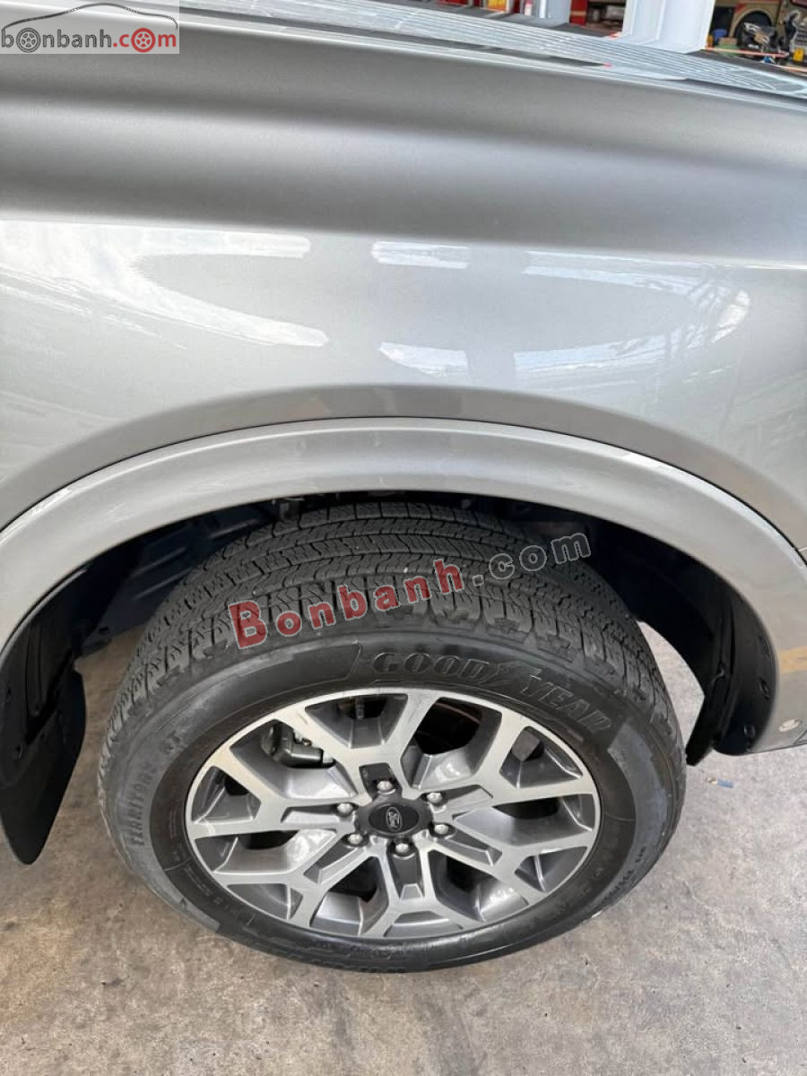 Bán ô tô Ford Everest Titanium Plus 2.0L 4x4 AT - 2022 - xe cũ