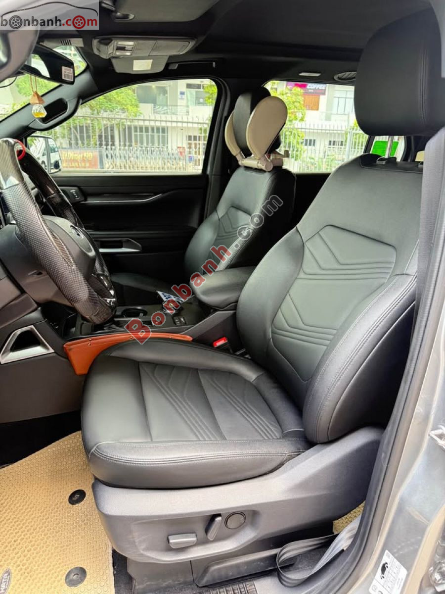 Bán ô tô Ford Everest Titanium Plus 2.0L 4x4 AT - 2022 - xe cũ